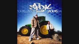 10 SFDK - En la oscuridad (con Legendario) [2005]