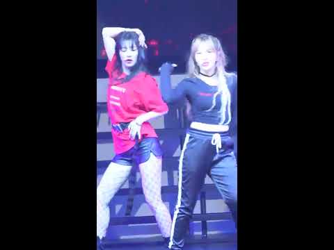180520 레드벨벳 (Red Velvet) - 피카부 (Peek-A-Boo) Seulgi (슬기) FANCAM @ Wonder K Concert [4K]