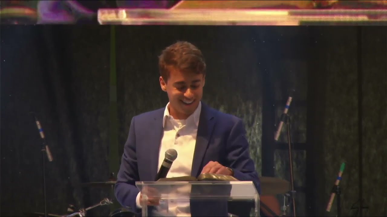 Um dia com os Apóstolos - Nikolas Ferreira