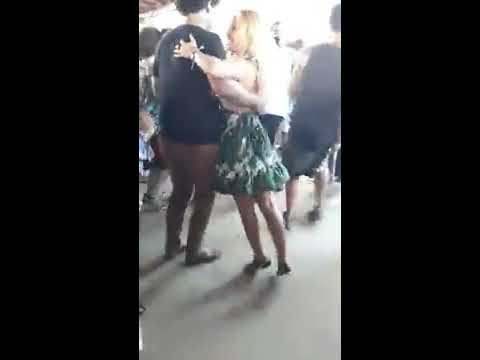 Pia Ovalle e Marcos de Almeida - Forro Roots