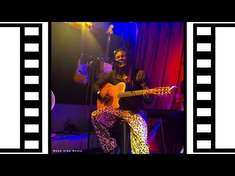 ORHIX - DOUALA  LIVE AU MANDÉ (LILLE)