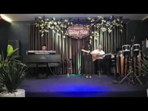 Thể hiện bởi Hoài Mỹ