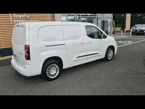 Toyota Proace City 1.5 GX LWB**V.A.T INVOICE AVAIL - Image 2