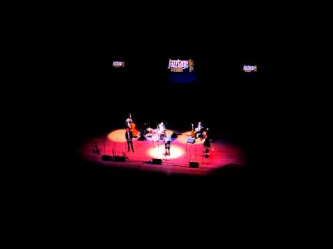 Chris Barber \\ 2011 Jazztage Dresden \\ Goin' Home