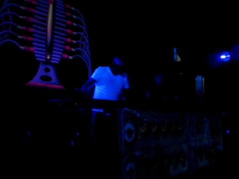 One Beat - One Mind presents ::  HUMAN BLUE LIVE