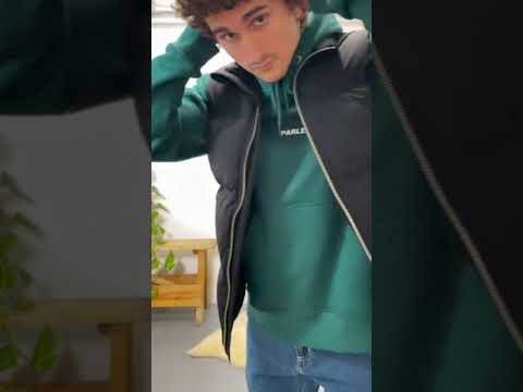 One word: Gilets. Here’s how to style our Ami Paris black gilet for this season  #blackgilet #gilet