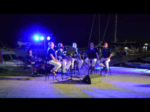 Klapa Berulia - NEPROLAZNA /1 (live in Brela, 27.7.2017)