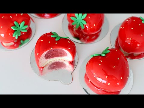 Strawberry mini cake! Easier than you think.  딸기 미니 무스 케이크. 생각보다 만들기 쉬워요!
