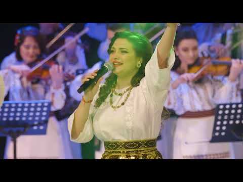 Laura Olteanu & Orchestra Fraților Advahov - Acasă-i Romania (Spectacol de Ziua Bucovinei)