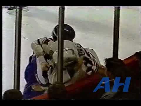 NHL Jan. 26, 1991 Chicago Blackhawks v Toronto Maple Leafs (R) Steve Thomas v Mike Foligno