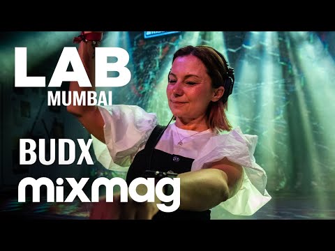 Juliet Sikora in The Lab Mumbai