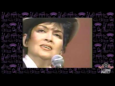 Virginia Luque interpreta “La Cumparsita“ en Japón.