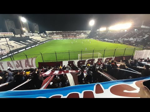"Hinchada de Lanús: "Lanús este todo el año es Carnaval"" Barra: La Barra 14 &bull; Club: Lanús &bull; País: Argentina