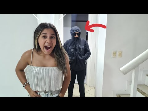 O ESTRANHO VOLTOU E INVADIU NOSSA  CASA. SERÁ BOI OU ZAP?