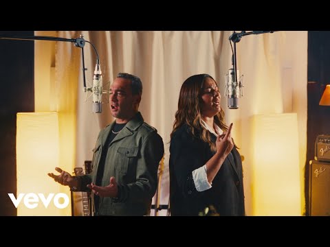 Jean-Baptiste Guegan - Est-ce que ça vaut la peine ? (Clip officiel) ft. Chimène Badi