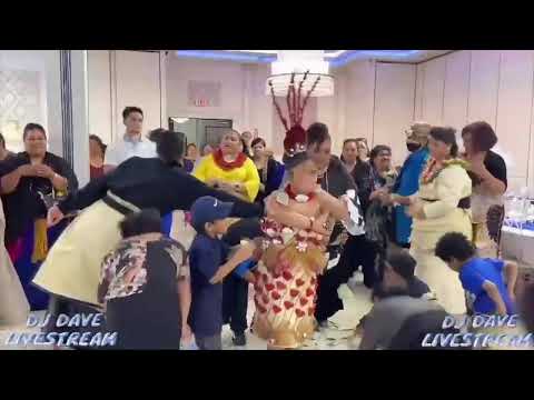 Lomio and Fatai Holi tau’olunga for their Grandma ‘Ana Latu Tausinga