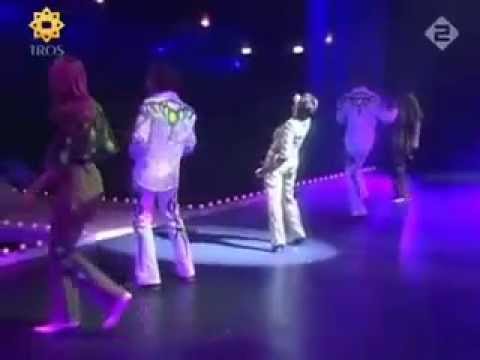 Mary Amora - The power of an angel (NSF 2004)