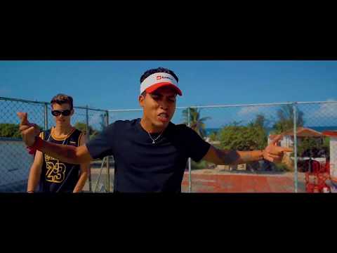 July Roby ft  El Pocho -  ME PEGUE Remix