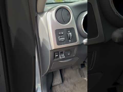 фото toyota matrix i (e130) 0