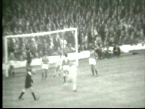 1966 (July 12) USSR 3-North Korea 0 (World Cup).mpg