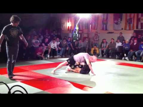 Guillotine Highlight