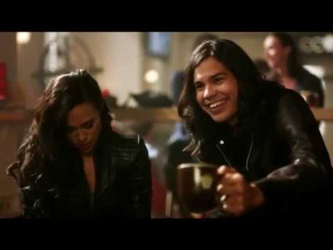 The Flash 4x04 Breacher beggins to hunt Cisco