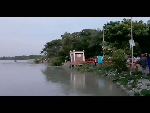 দখল হয়ে গেছে মাদারীপুর শহর রক্ষা বাঁধ, তৈরি হয়েছে বিভিন্ন স্থাপনা | ETV News