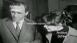 Exposicion de cuadros del artista plastico Aldo Severi en Buenos Aires 1967