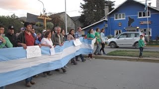 preview picture of video 'Vecinos de Villa La Angostura marcharon para reclamar mayor seguridad'