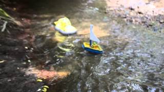 preview picture of video 'Playmobil Man Races River Boat Fast at River Boat Regatta 2013'
