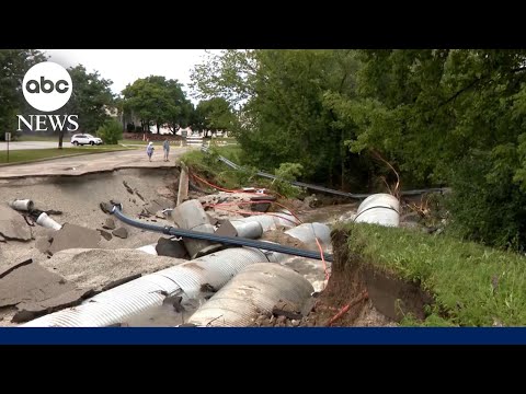 Dangerous flash flood threat as torrential rains hit Midwest