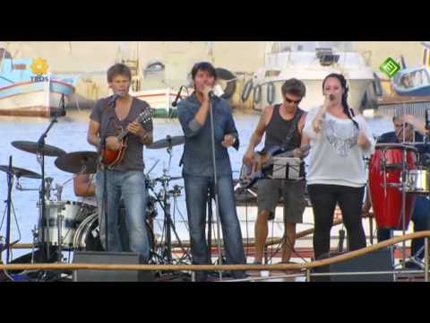 Lisa Lois & Jan Dulles in De Zomer Voorbij 2010.avi