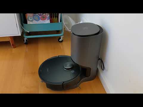 Ecovacs Auto-Emtpy Station for the Deebot Ozmo T8 : IN ACTION