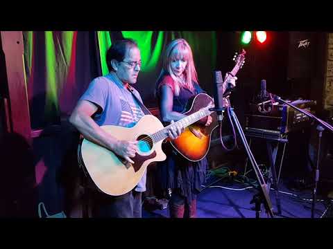 Charlie Dore. Two Thousand Hour Lightbulb