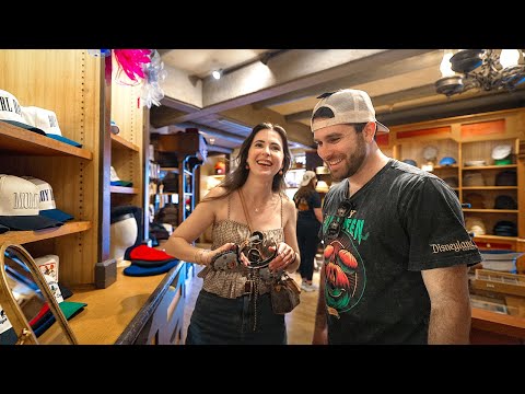 Disney World Breakfast & A Magic Kingdom Day: Low Crowds, Park Updates, October 2025