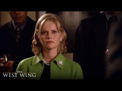 When the President Stands, Nobody Sits | The West Wing