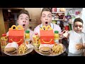 Wir essen 1 Tag lang wie mein 10-JÄHRIGES ICH (über 6000 Kalorien)