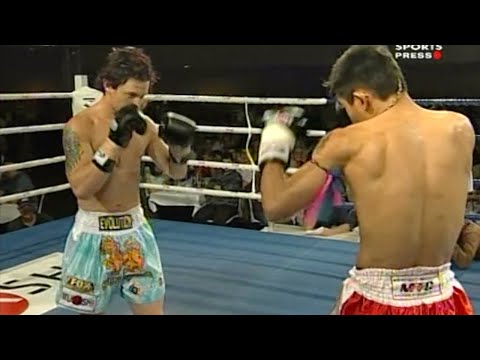 Ghot Seur Noi Vs Chris Petrie - Evolution Muay Thai 5
