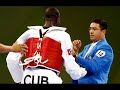 Cubano Angel Matos patea en la cara al árbitro en Beijing 2008