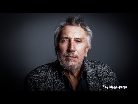 download lagu mp3 mp4 Christian Brckner Synchronsprecher, download lagu Christian Brckner Synchronsprecher gratis, unduh video klip Christian Brckner Synchronsprecher