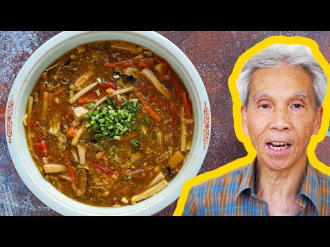 🍲 Dad's AMAZING Hot and Sour Soup (酸辣湯)!