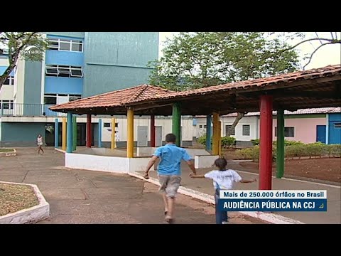 Ajuda financeira a famílias com crianças órfãs tem apoio em audiência na CCJ