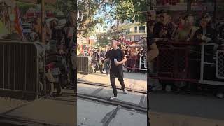 하노이 몸씨움 대결 밀당