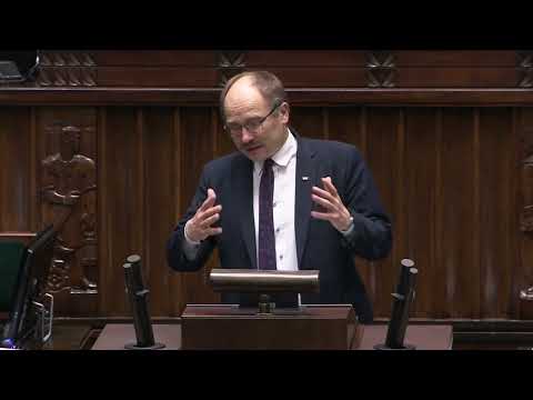 Krzysztof Szulowski: Uprawy medyczne to "krok milowy", ale są zastrzeżenia
