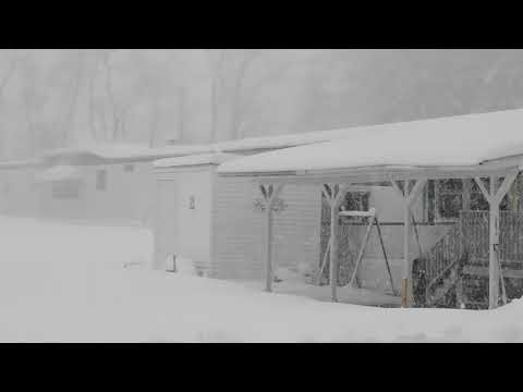 Snowstorm in Chardon at 9am 12/1/20.