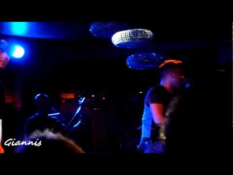 Να την προσέχεις [HD] -ONIRAMA ft. Sanjuro live at Maison Crystal 21/7/2011