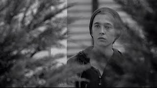 The Walking Dead - Season 6 OST - 6.01 - 06: Let The Trees Have Him