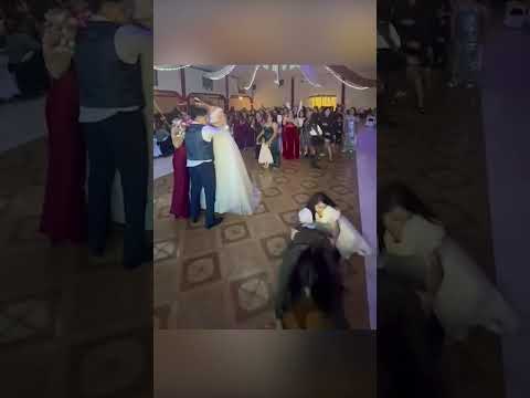 Esta Niña Arruinó La Boda! 😱💍💥