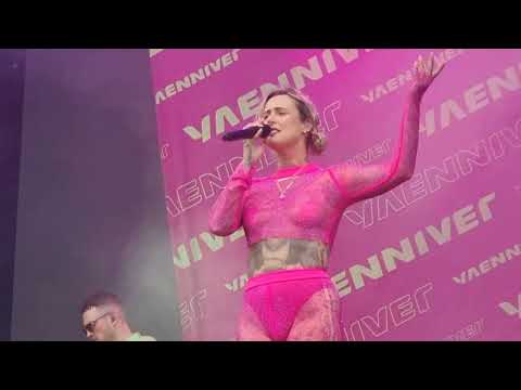 Yaenniver „Mädchen“ Deichbrand Festival 2023