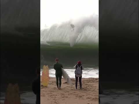 Gnarly Backwash!!! #wave #launch